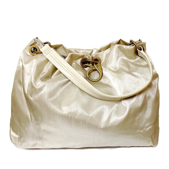 Vera Wang SimplyVera Champagne Satin Shoulder Bag withh patent leather strap - Picture 1 of 10
